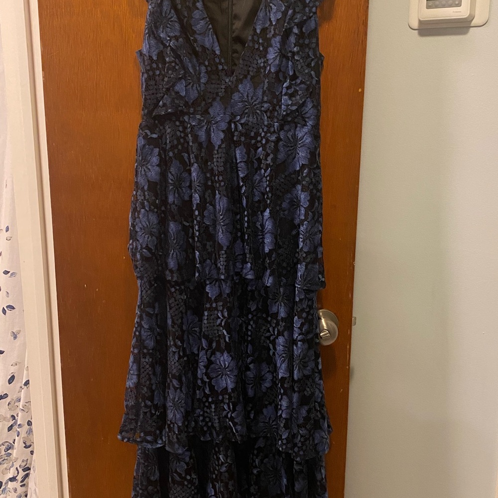 Lulus Dress in Blue Embroidered Flowers Size Medium